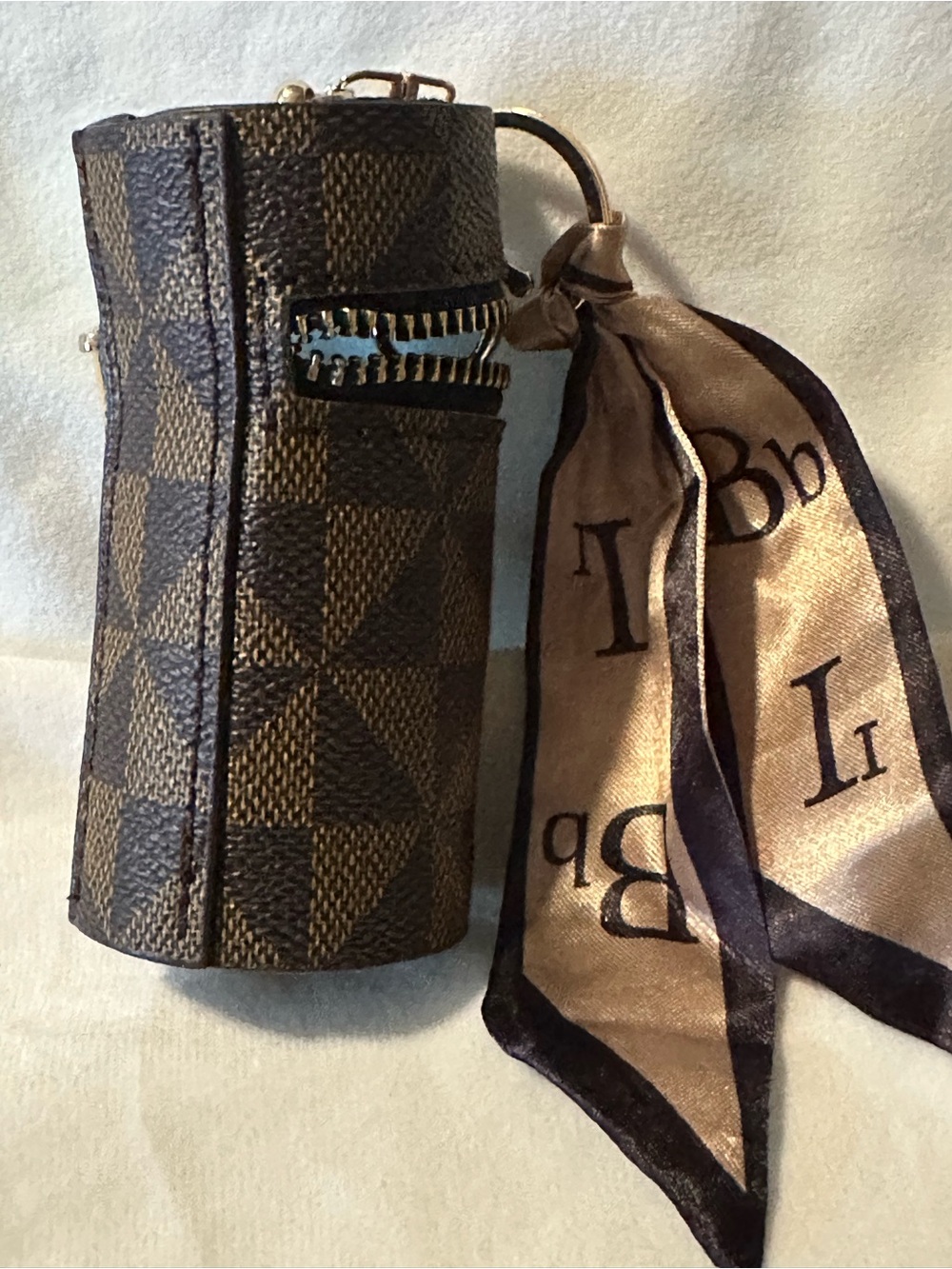 Vogue New Famous Brown Checker Cylindrical Keychain Pouch with Ribbon - Picture 3 of 5